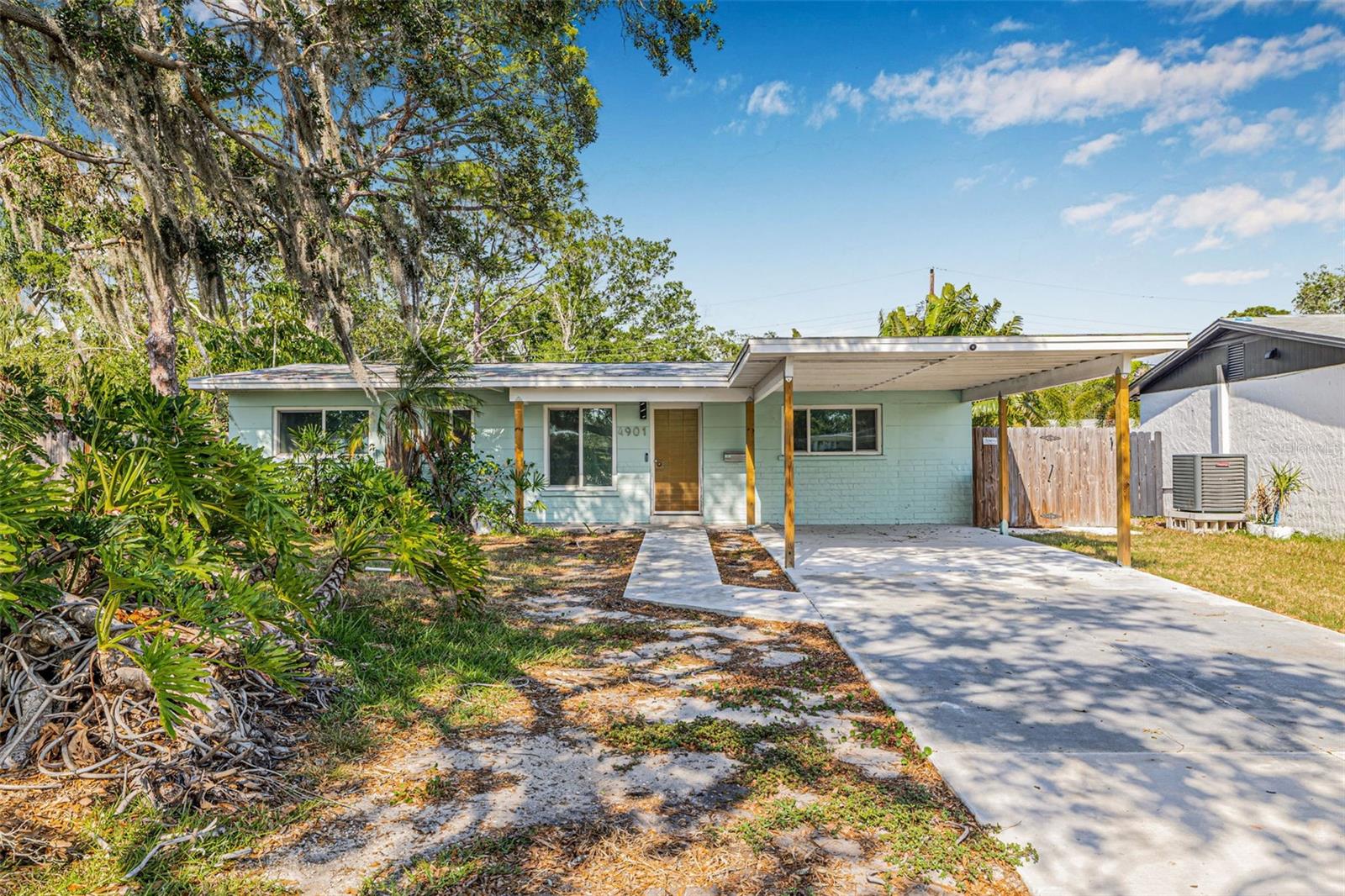Image 27 of 34 For 4901 Venetian Boulevard Ne