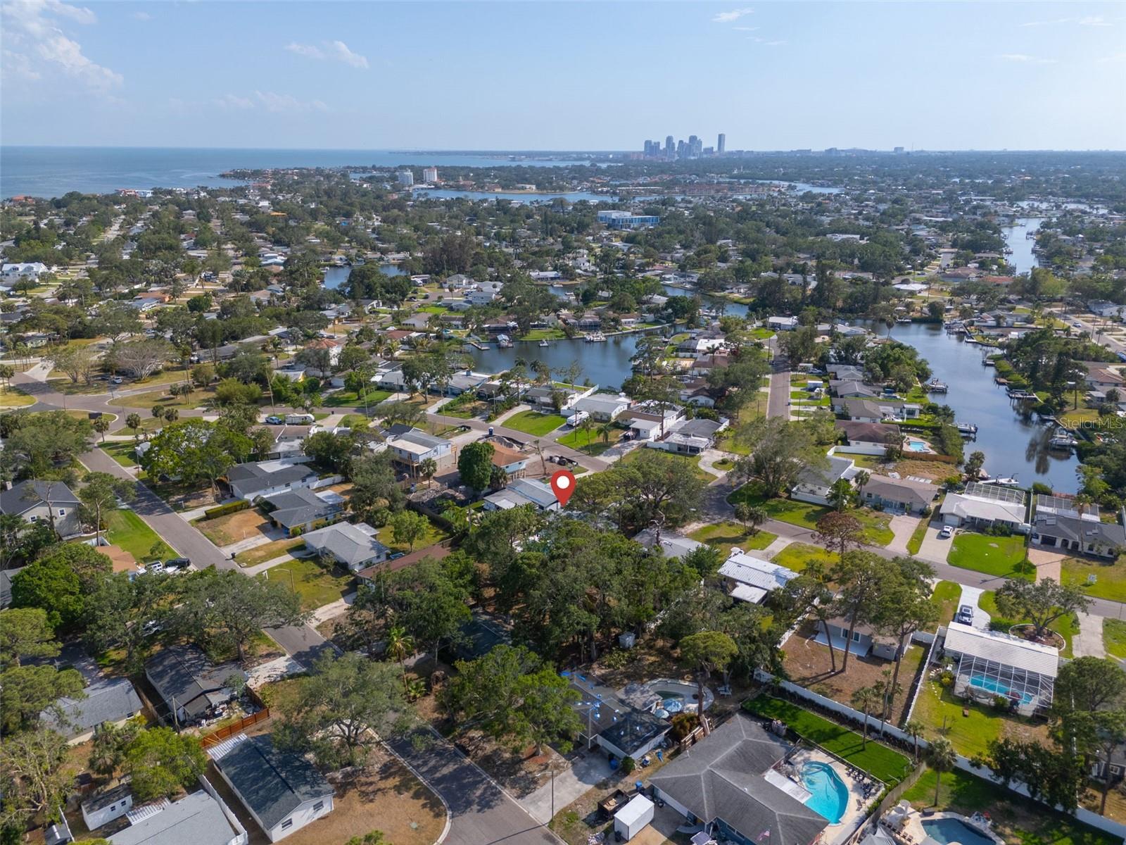 Image 28 of 34 For 4901 Venetian Boulevard Ne