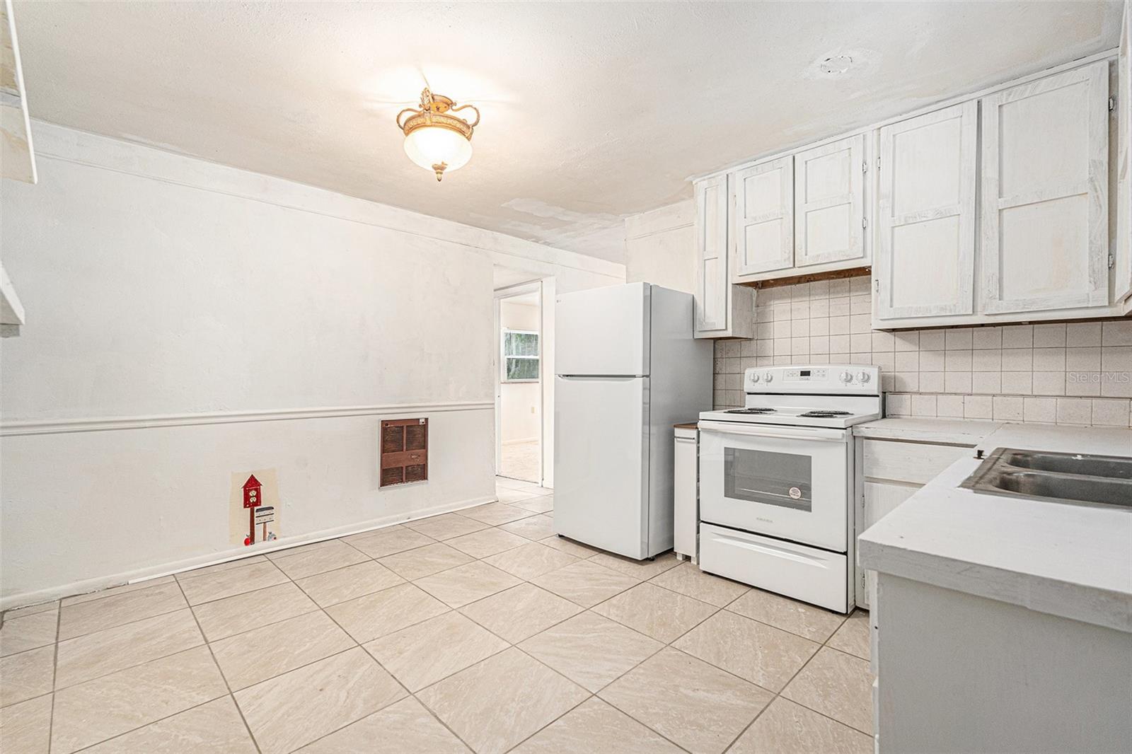 Image 12 of 29 For 20653 Old Trilby Road