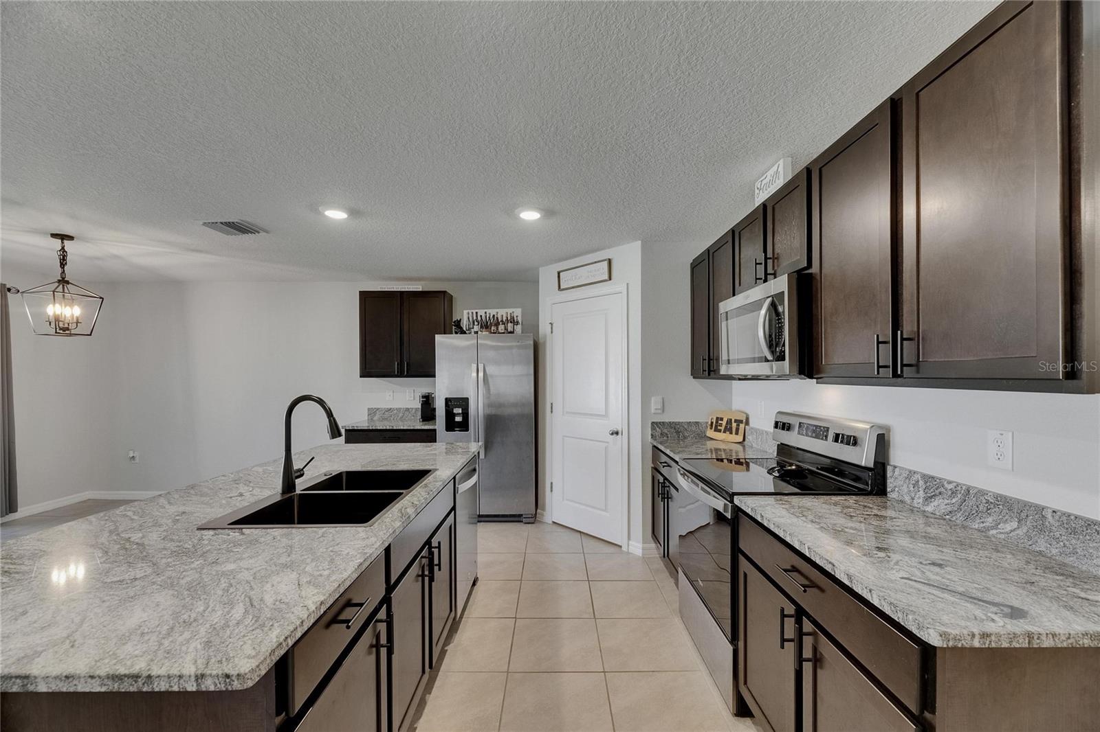 Image 41 of 52 For 2805 Gumbo Limbo Drive