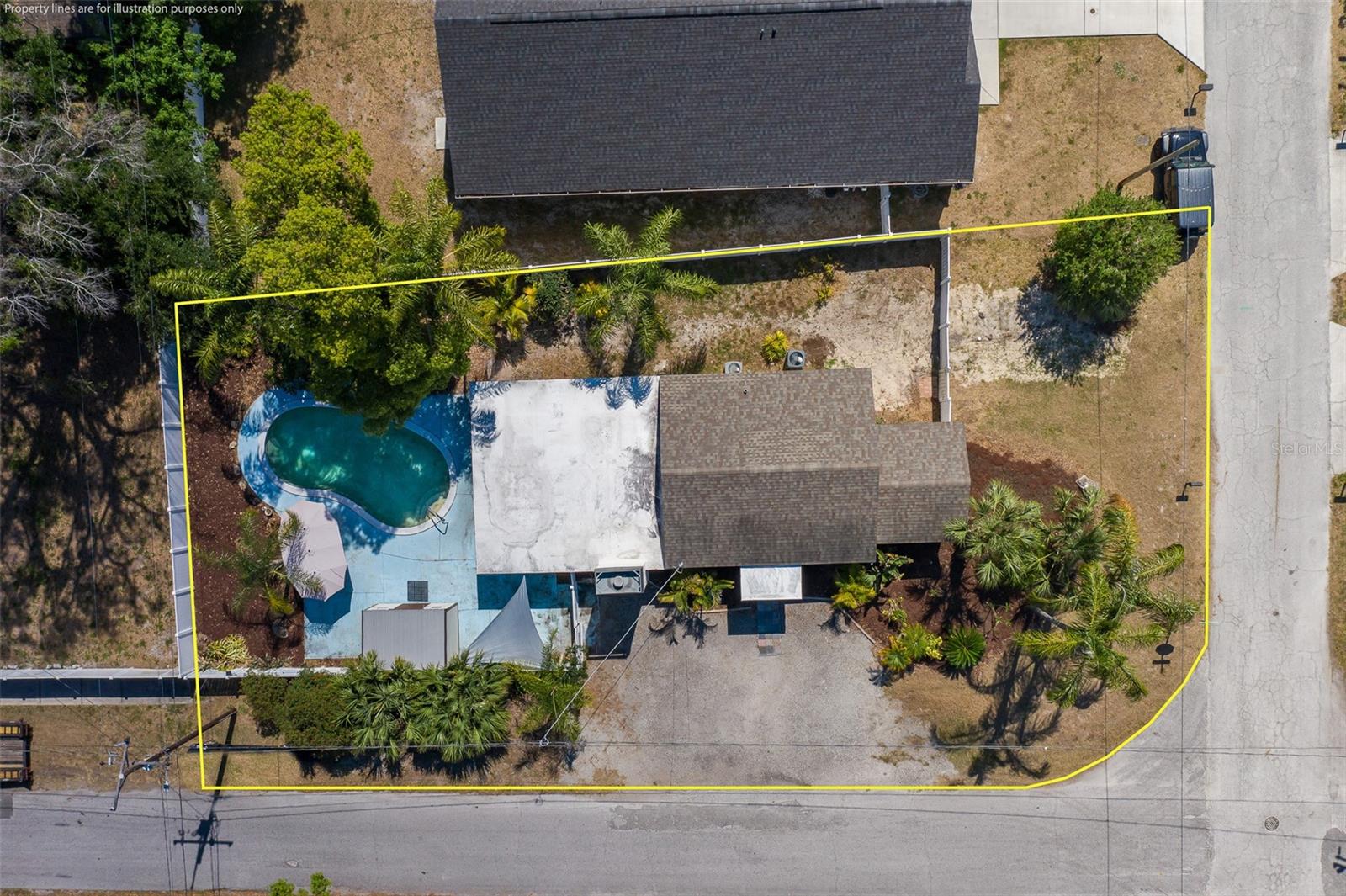 Image 33 of 40 For 1702 Knollwood Street
