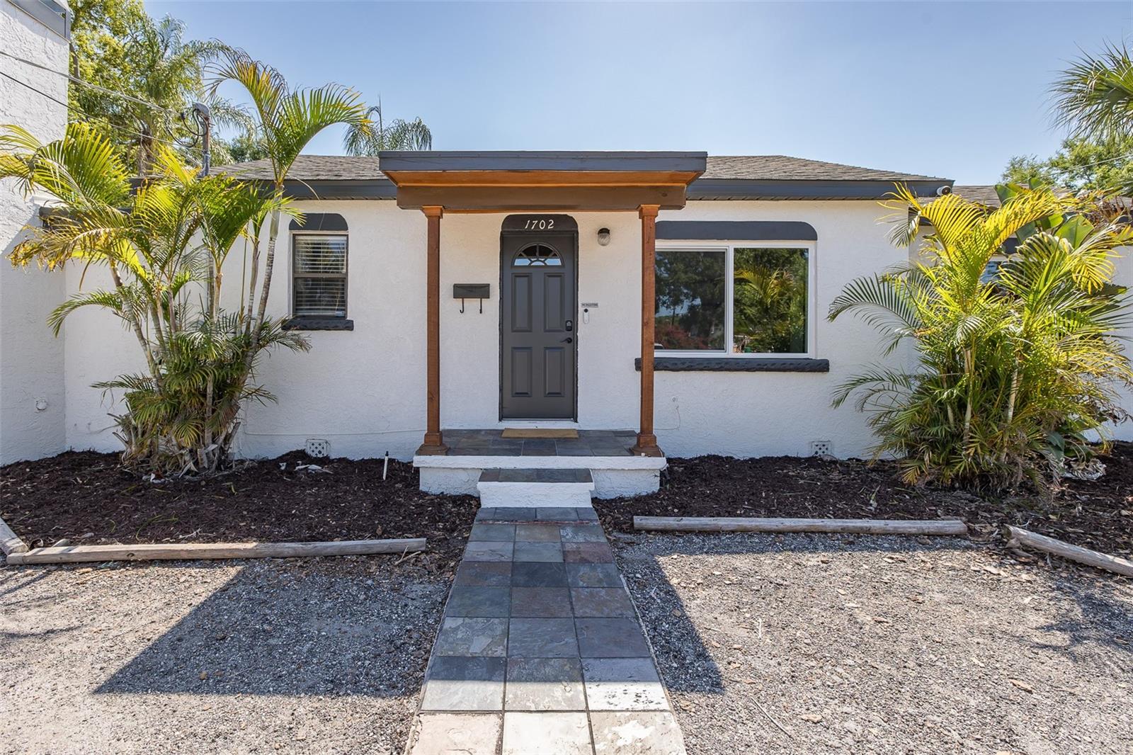 Image 4 of 40 For 1702 Knollwood Street