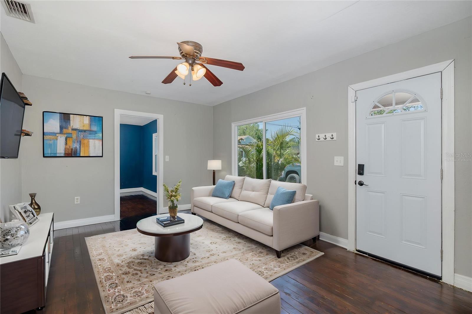 Image 6 of 40 For 1702 Knollwood Street