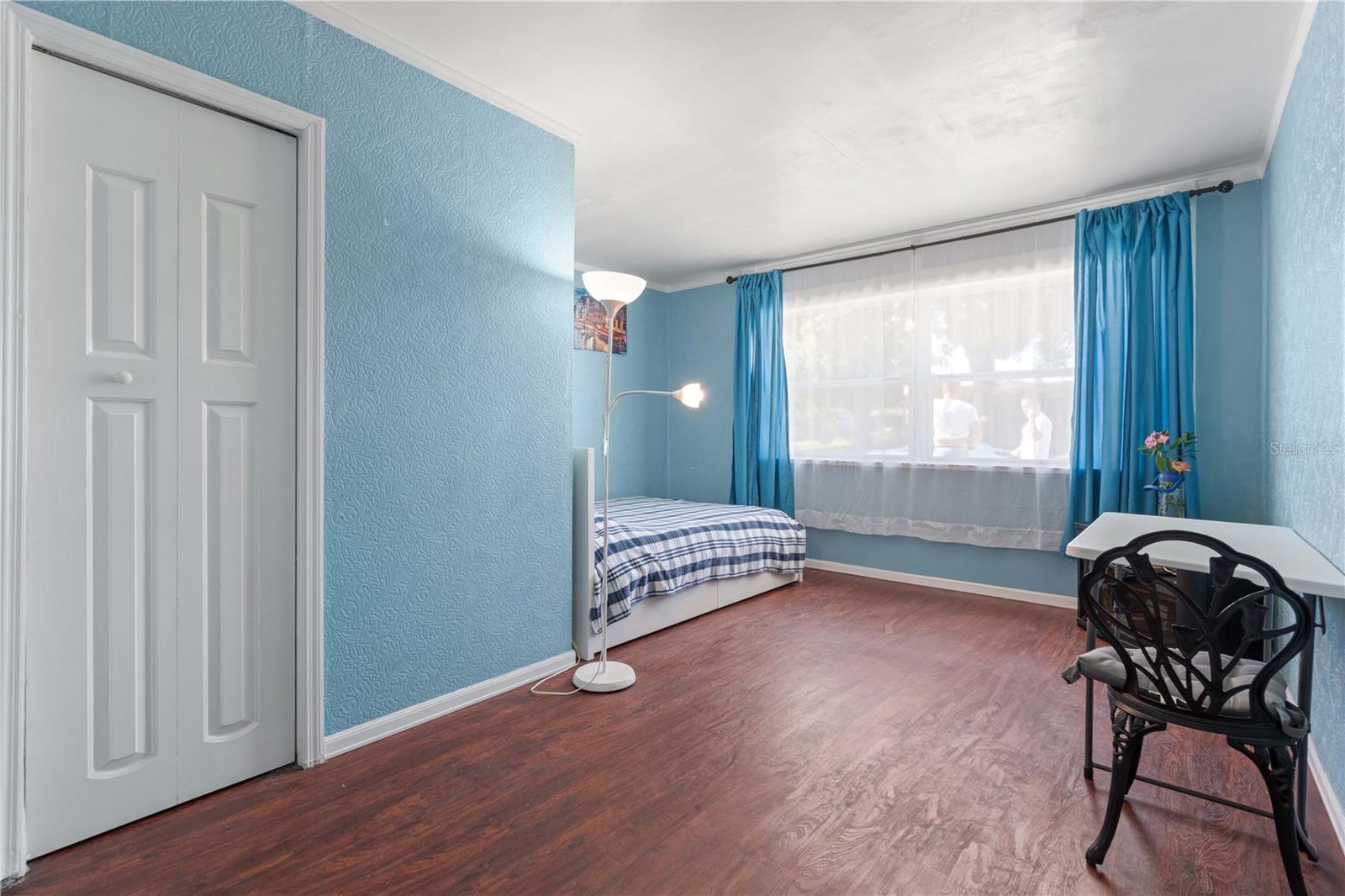 Image 29 of 37 For 1099 7th Avenue Ne