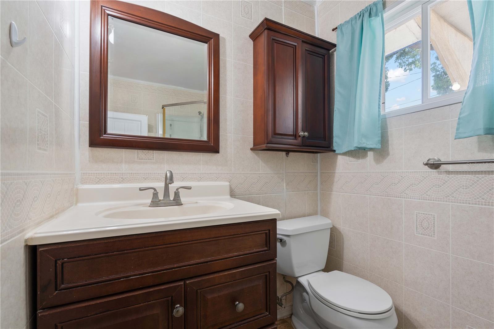 Image 31 of 37 For 1099 7th Avenue Ne