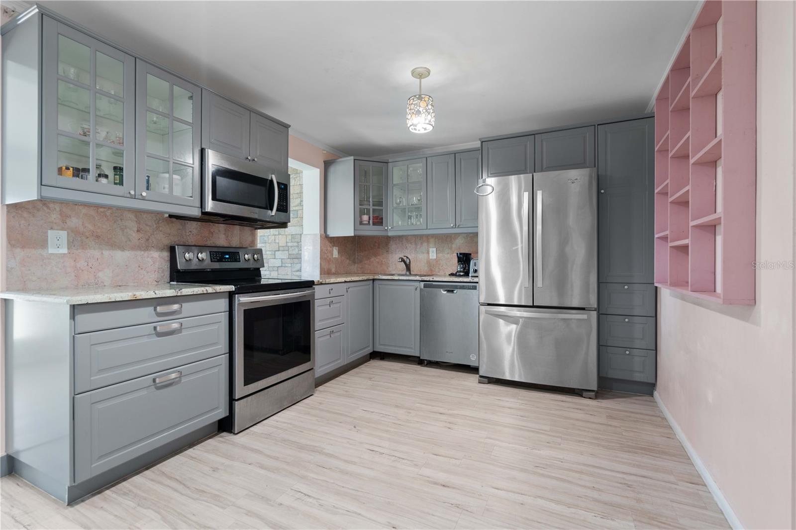 Image 6 of 37 For 1099 7th Avenue Ne