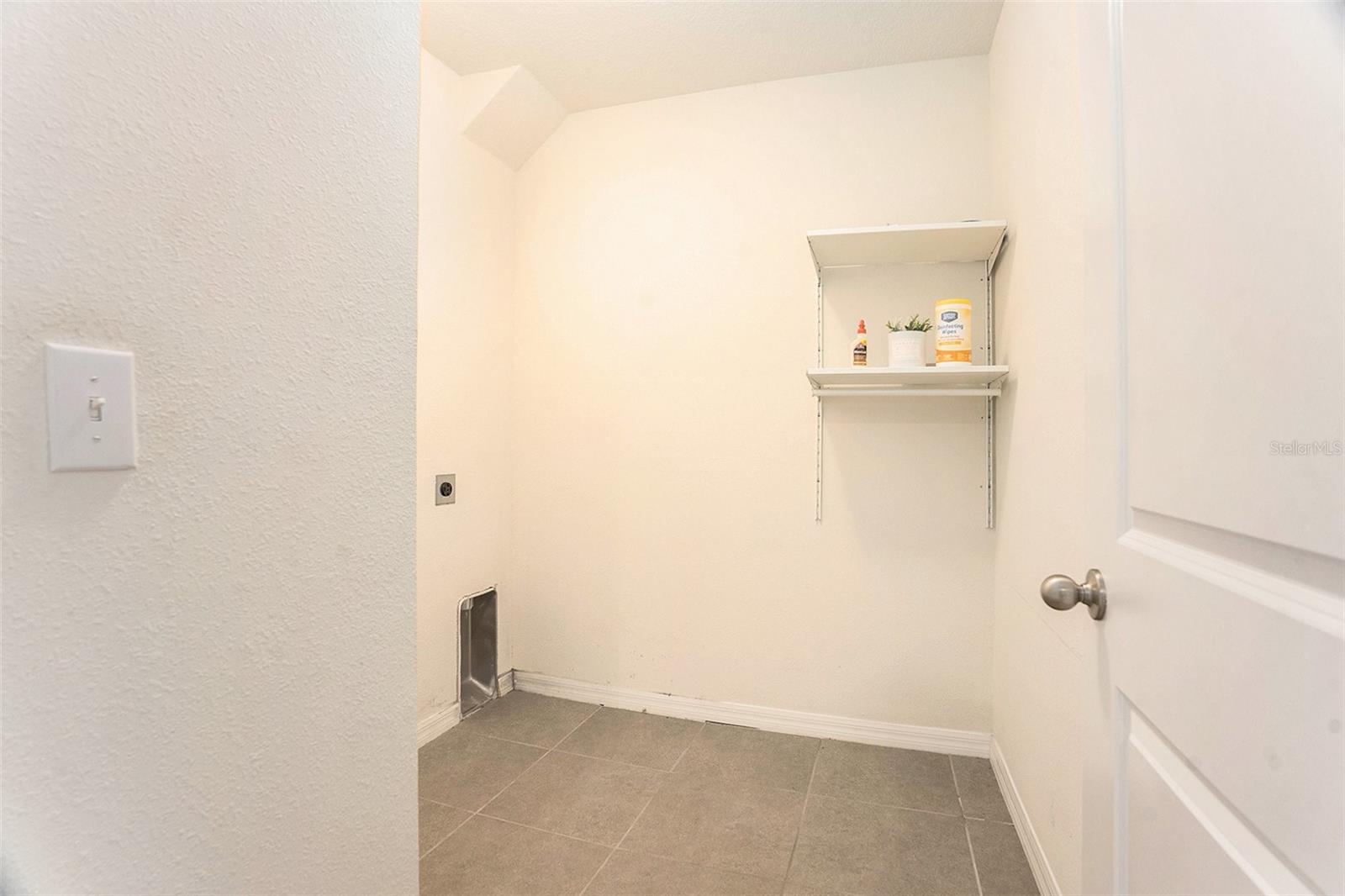 Image 12 of 26 For 6967 Silverado Ranch Boulevard
