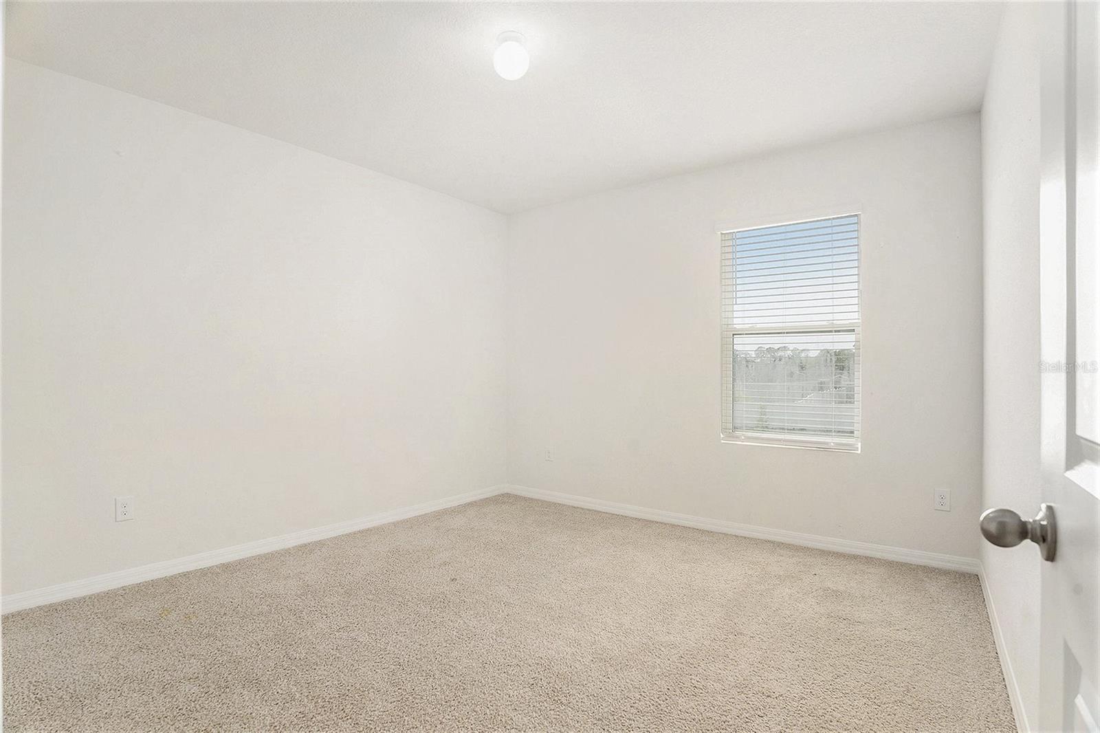 Image 22 of 26 For 6967 Silverado Ranch Boulevard