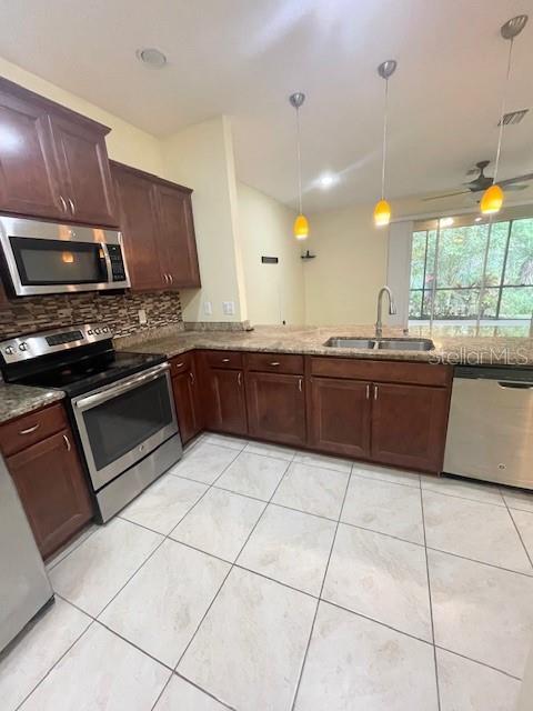 Image 18 of 49 For 8445 Pine River Road