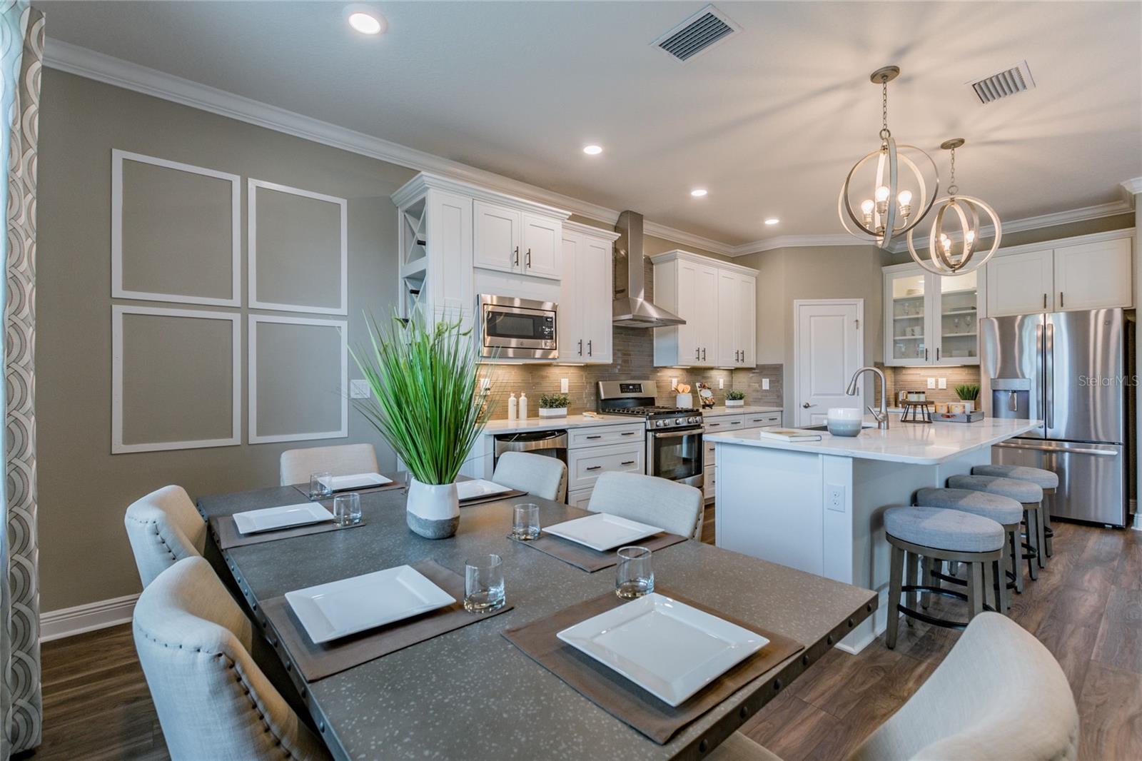 Image 13 of 47 For 712 Estates Boulevard