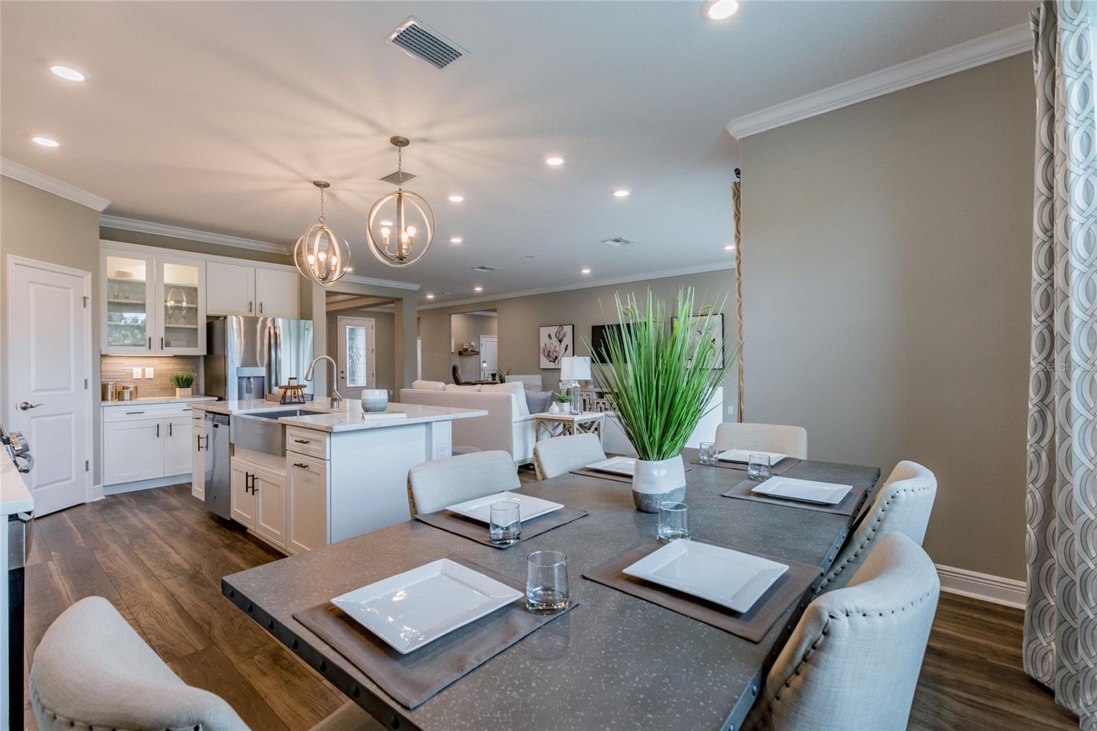 Image 17 of 47 For 712 Estates Boulevard