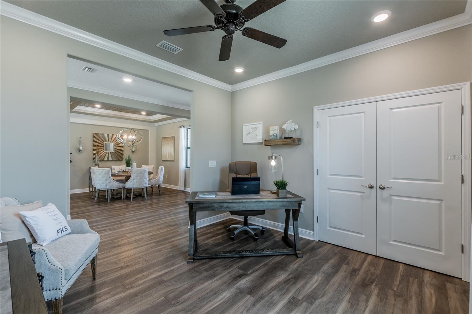 Image 31 of 47 For 712 Estates Boulevard