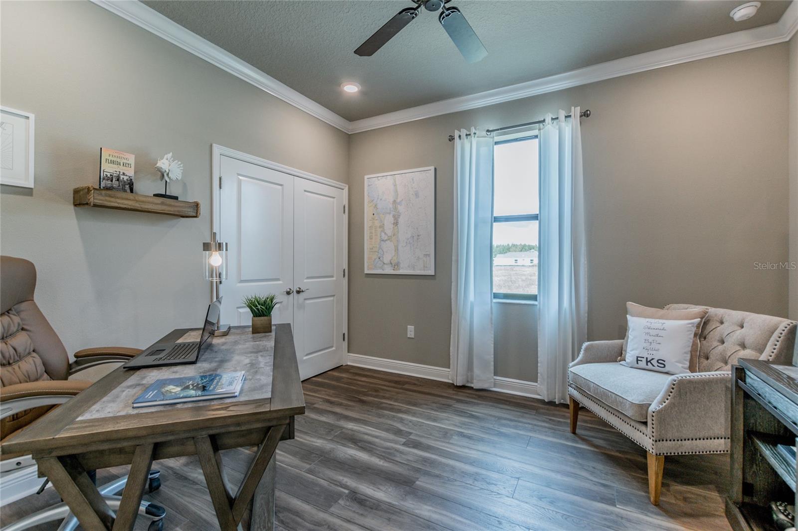 Image 32 of 47 For 712 Estates Boulevard