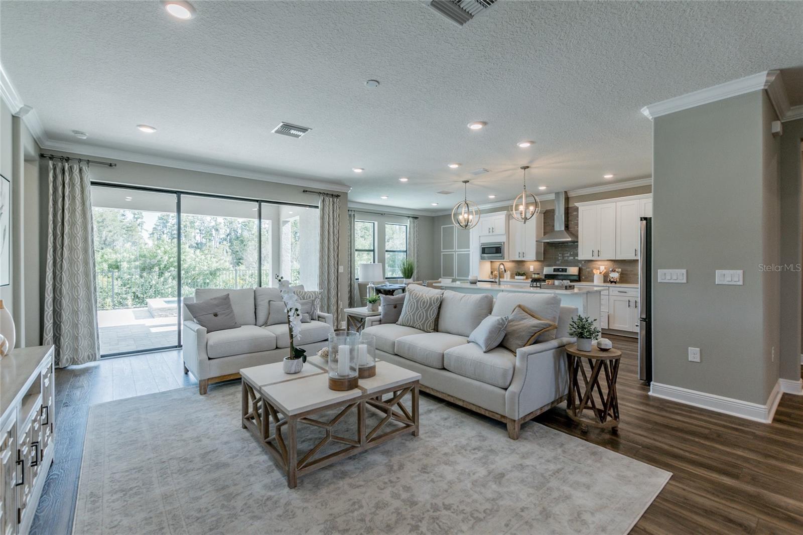 Image 4 of 47 For 712 Estates Boulevard