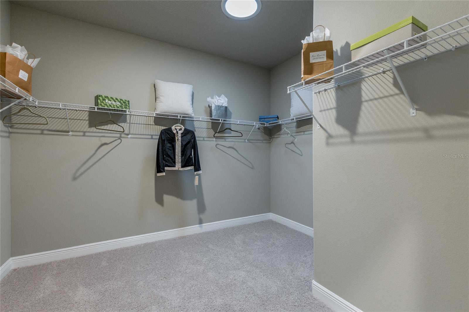 Image 41 of 47 For 712 Estates Boulevard