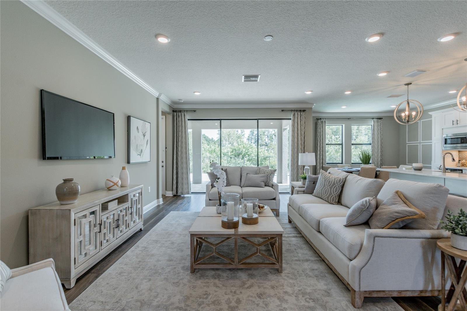 Image 5 of 47 For 712 Estates Boulevard