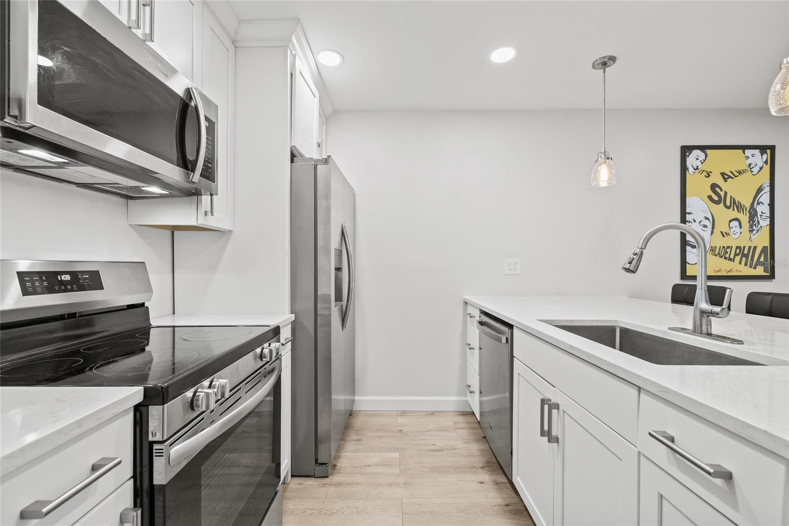 Image 10 of 33 For 3107 Horatio Street 11