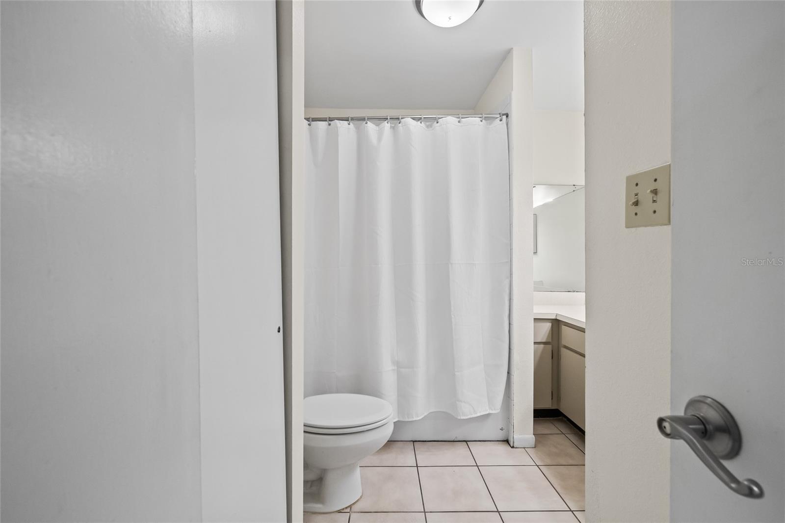 Image 16 of 33 For 3107 Horatio Street 11