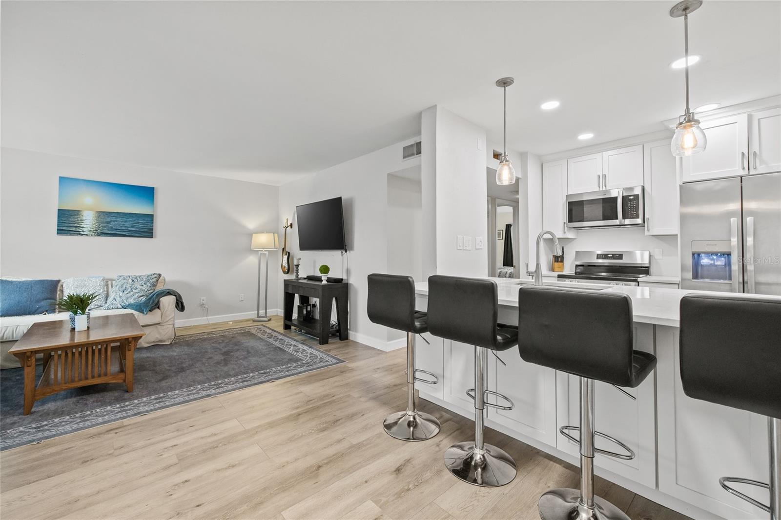 Image 2 of 33 For 3107 Horatio Street 11