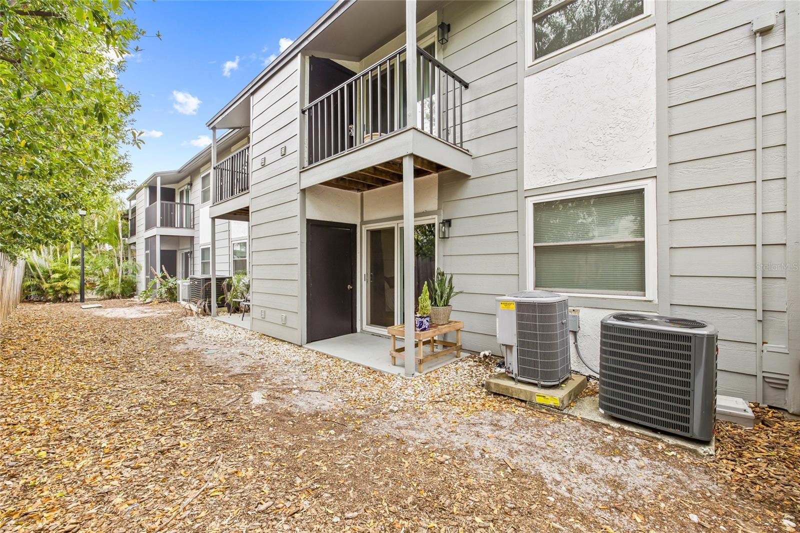 Image 23 of 33 For 3107 Horatio Street 11