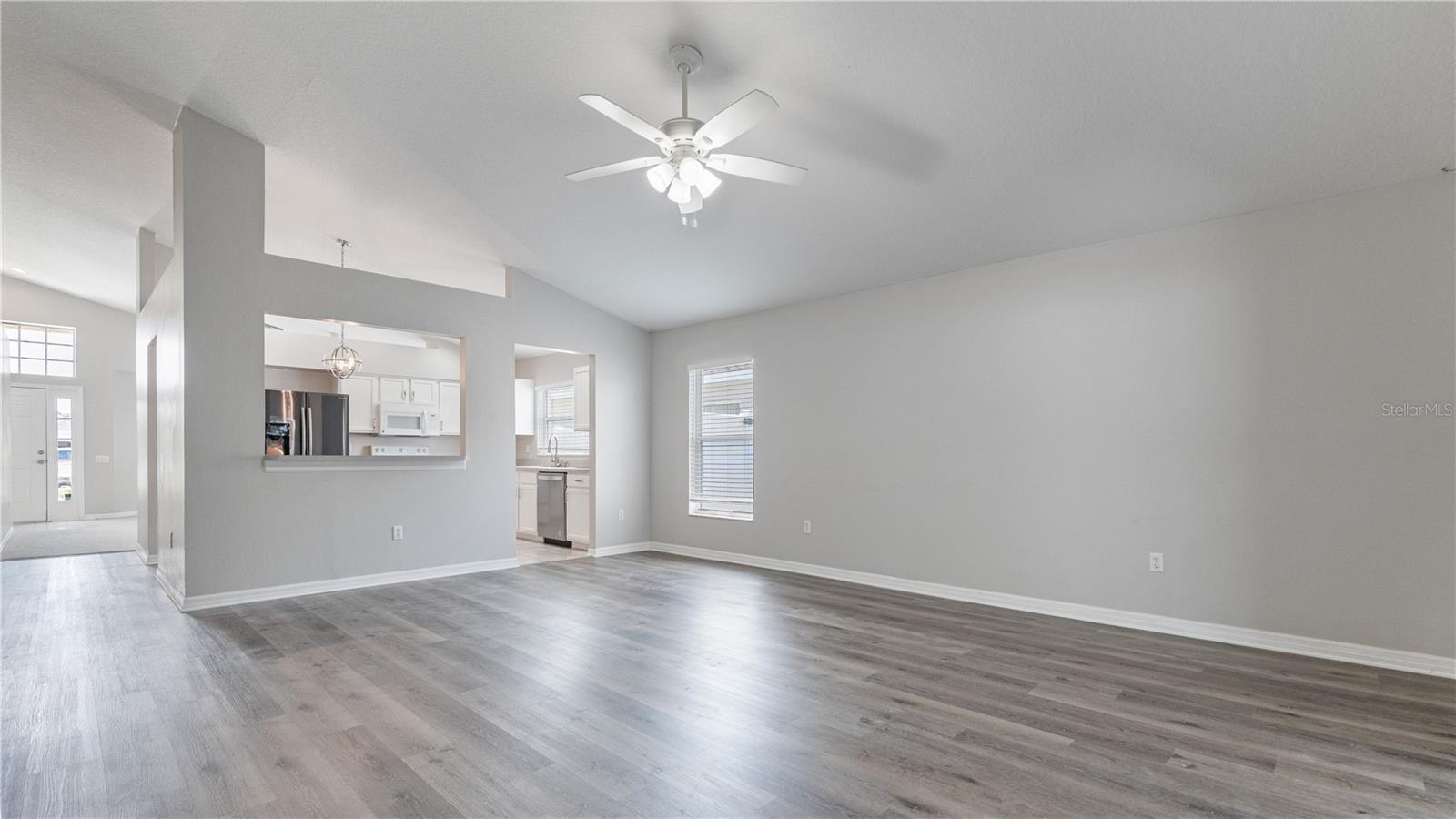 Image 15 of 45 For 944 Ridge Haven Drive