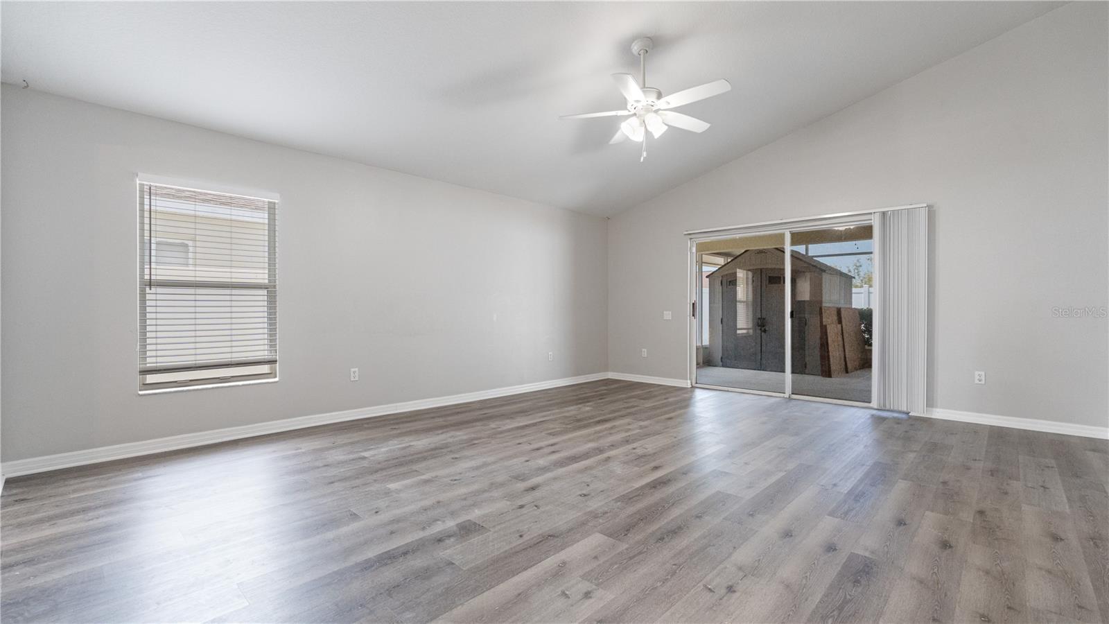 Image 16 of 45 For 944 Ridge Haven Drive