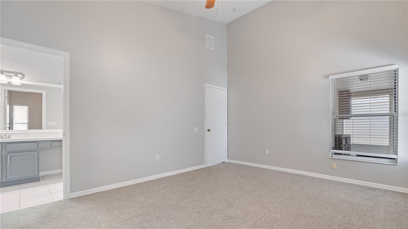 Image 19 of 45 For 944 Ridge Haven Drive
