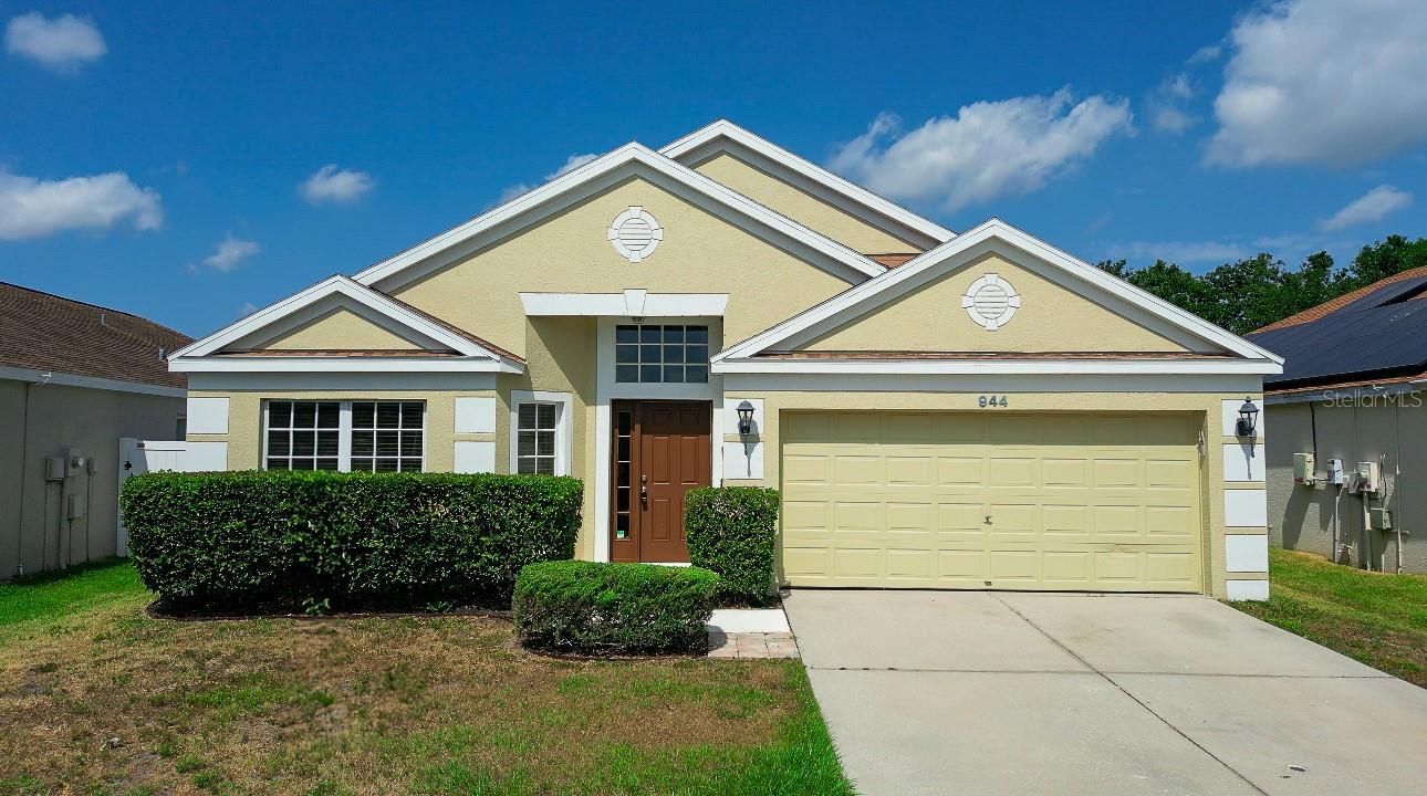 Image 2 of 45 For 944 Ridge Haven Drive