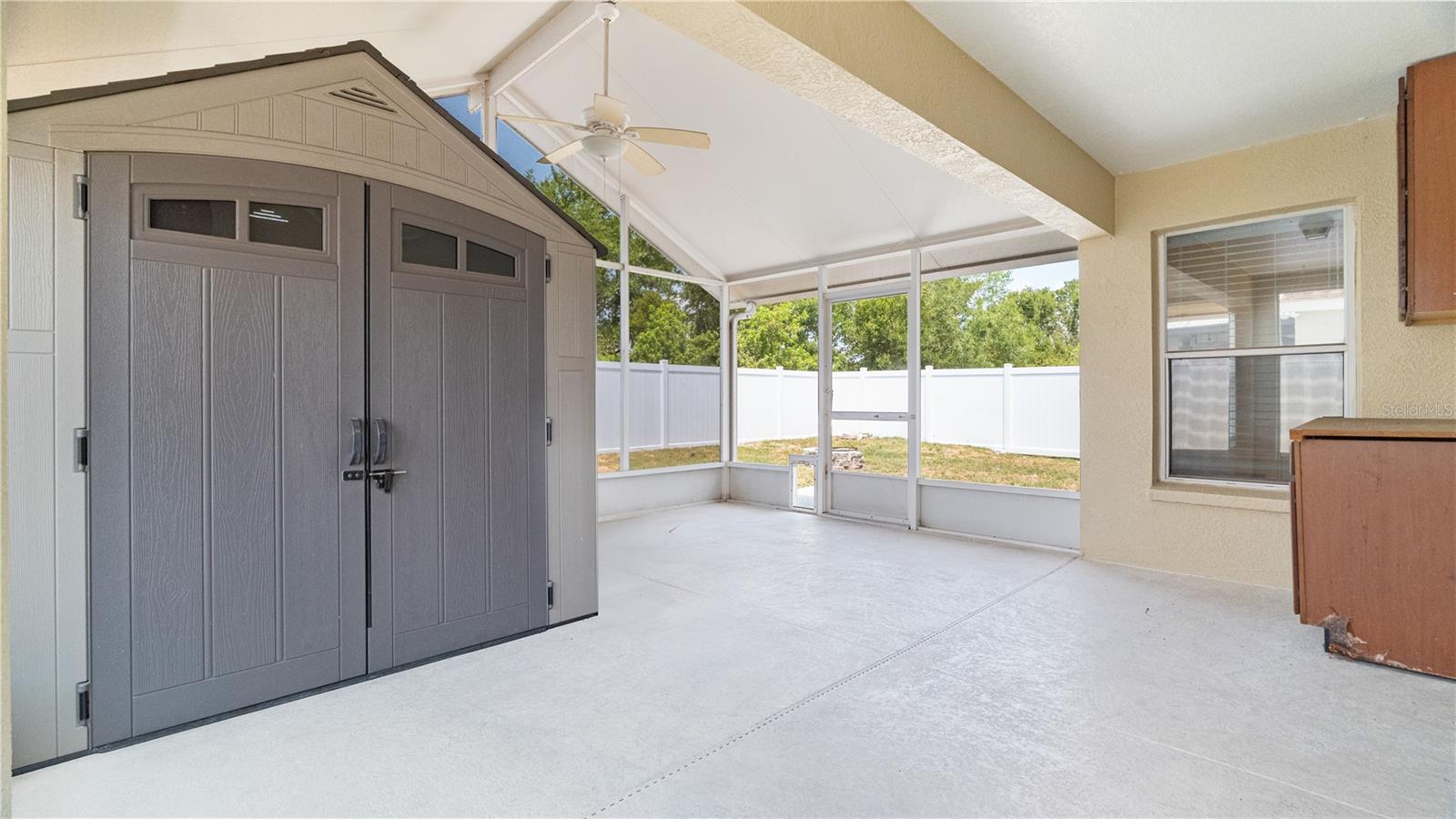 Image 33 of 45 For 944 Ridge Haven Drive