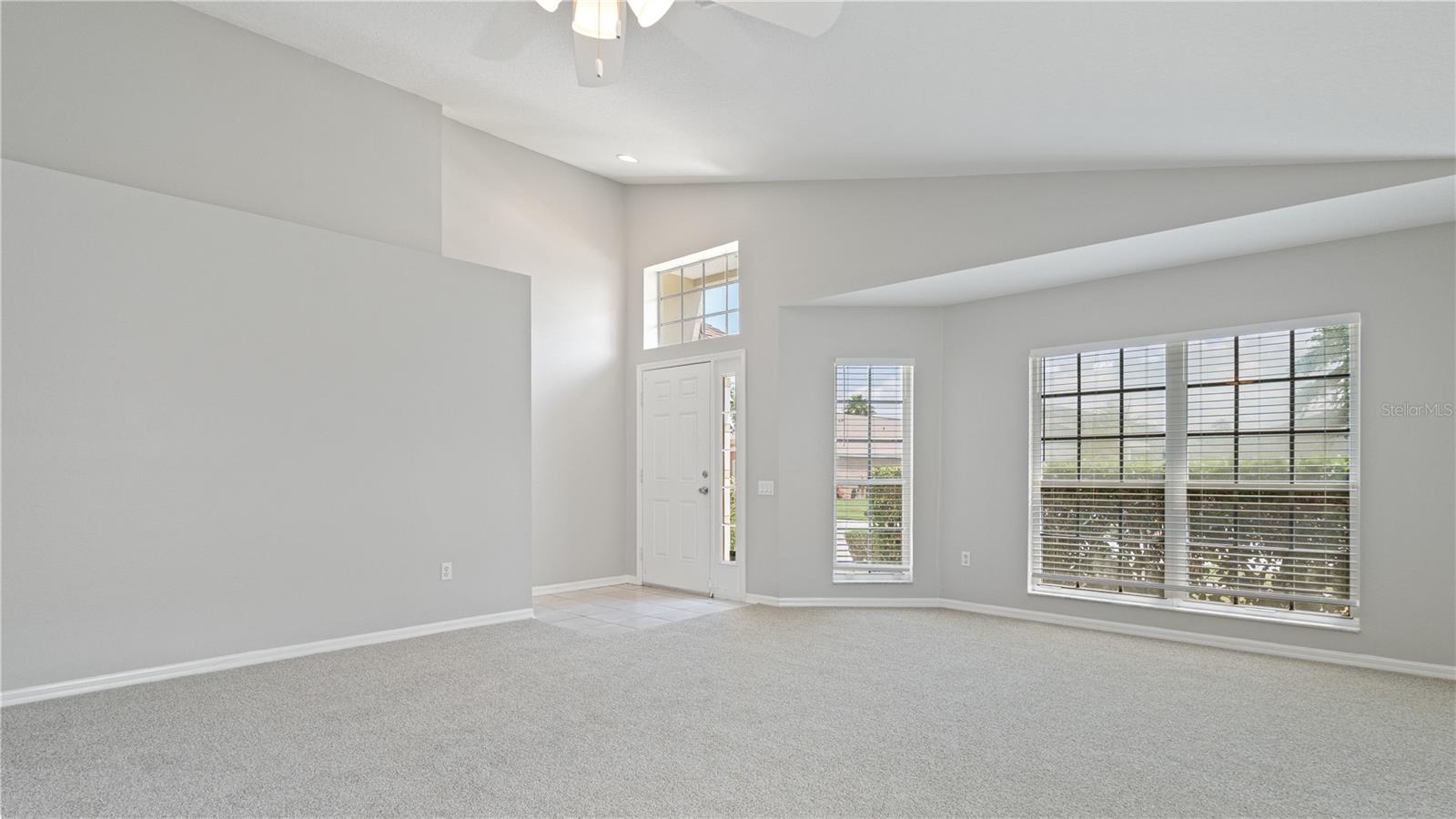 Image 5 of 45 For 944 Ridge Haven Drive
