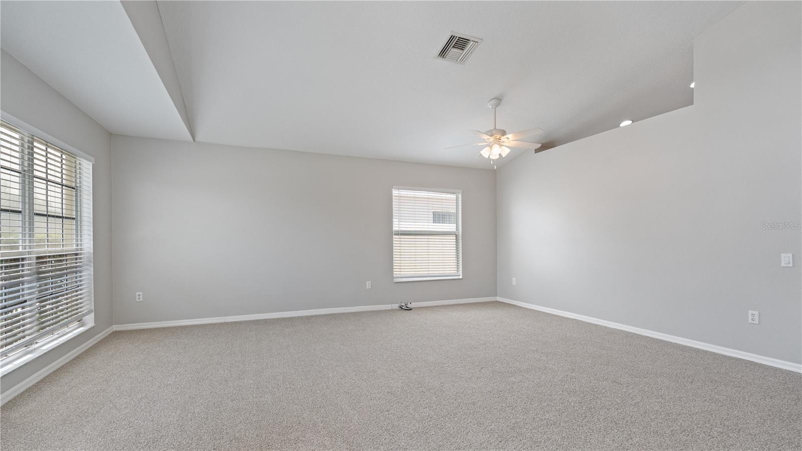 Image 7 of 45 For 944 Ridge Haven Drive