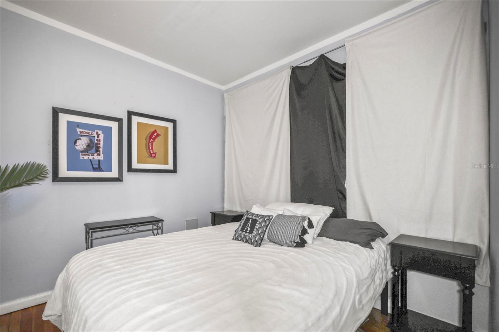 Image 11 of 36 For 2235 Burlington Avenue N