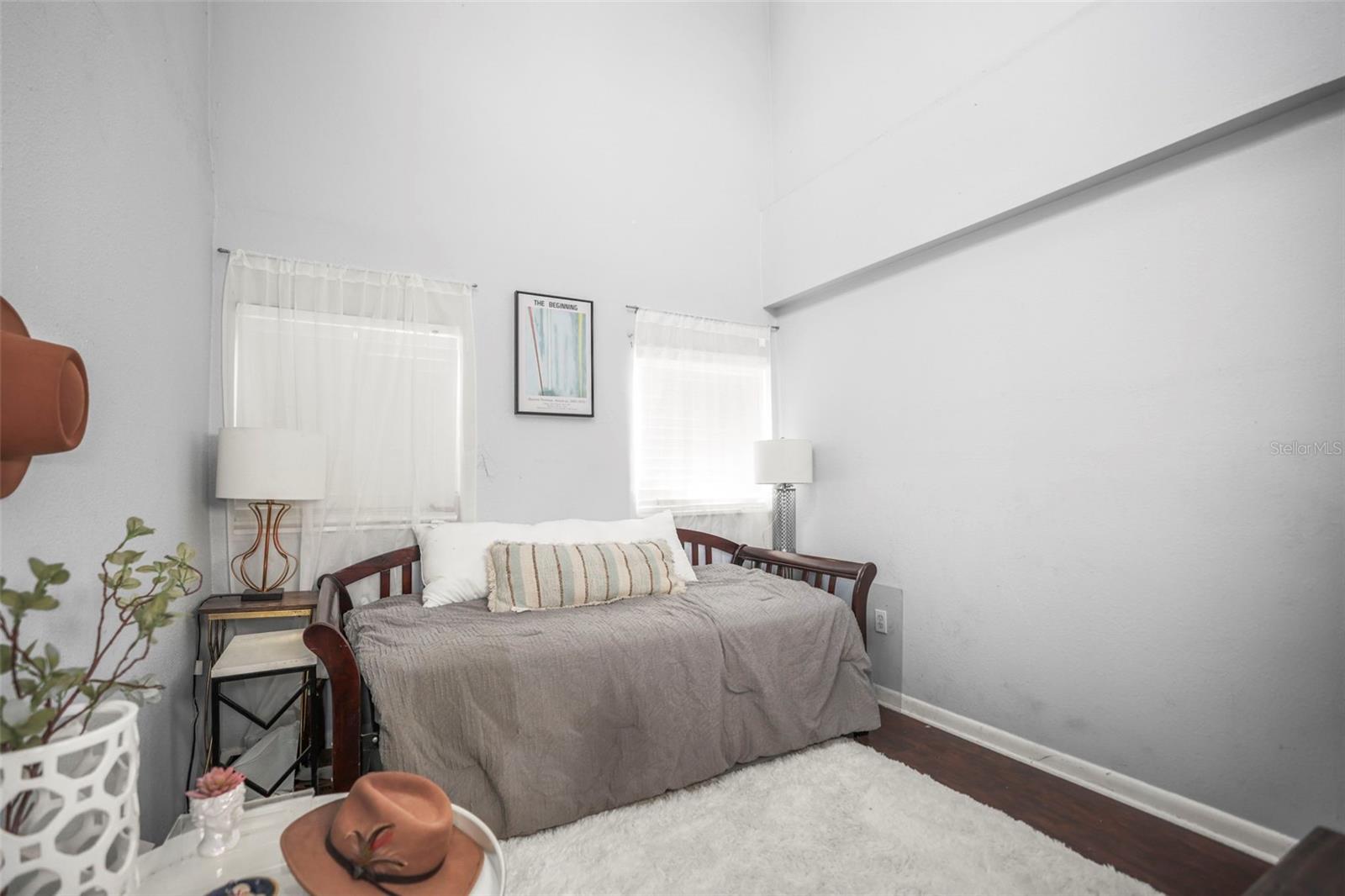 Image 14 of 36 For 2235 Burlington Avenue N