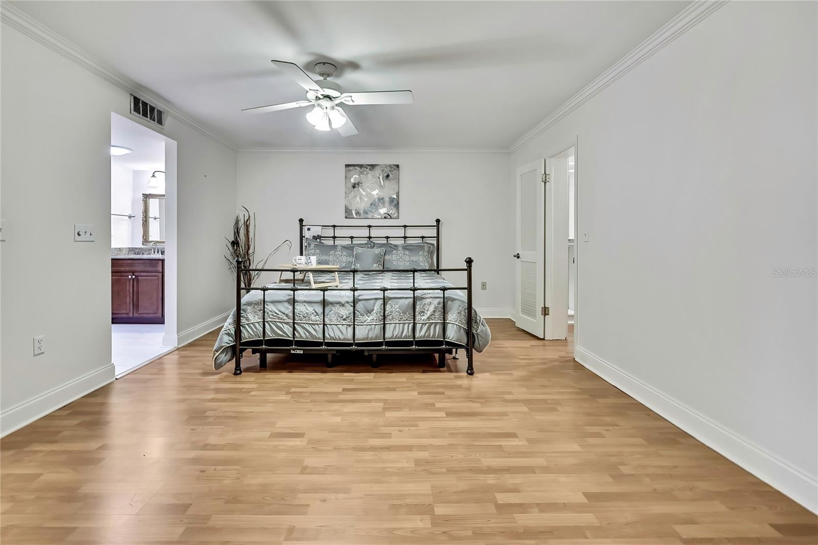 Image 20 of 54 For 4175 Northmeadow Circle 4175