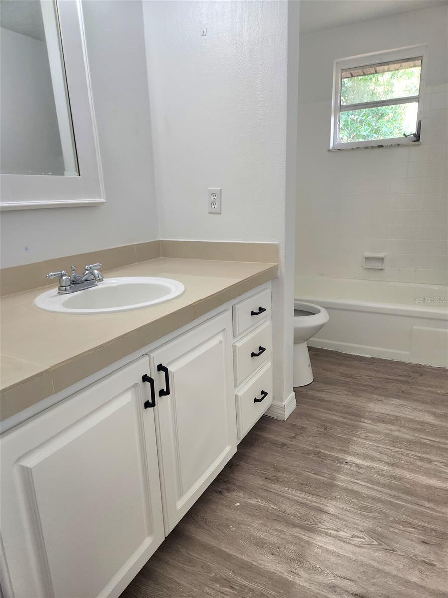 Image 14 of 38 For 11631 Seminole Drive