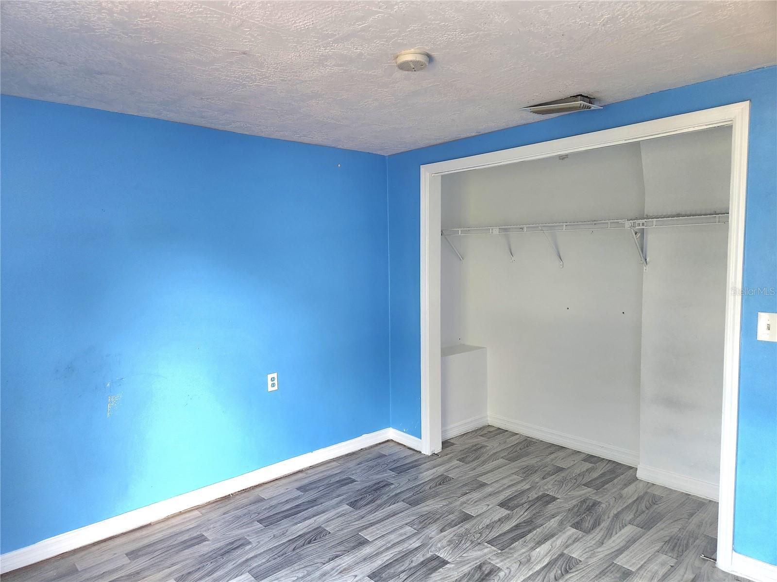 Image 20 of 38 For 11631 Seminole Drive