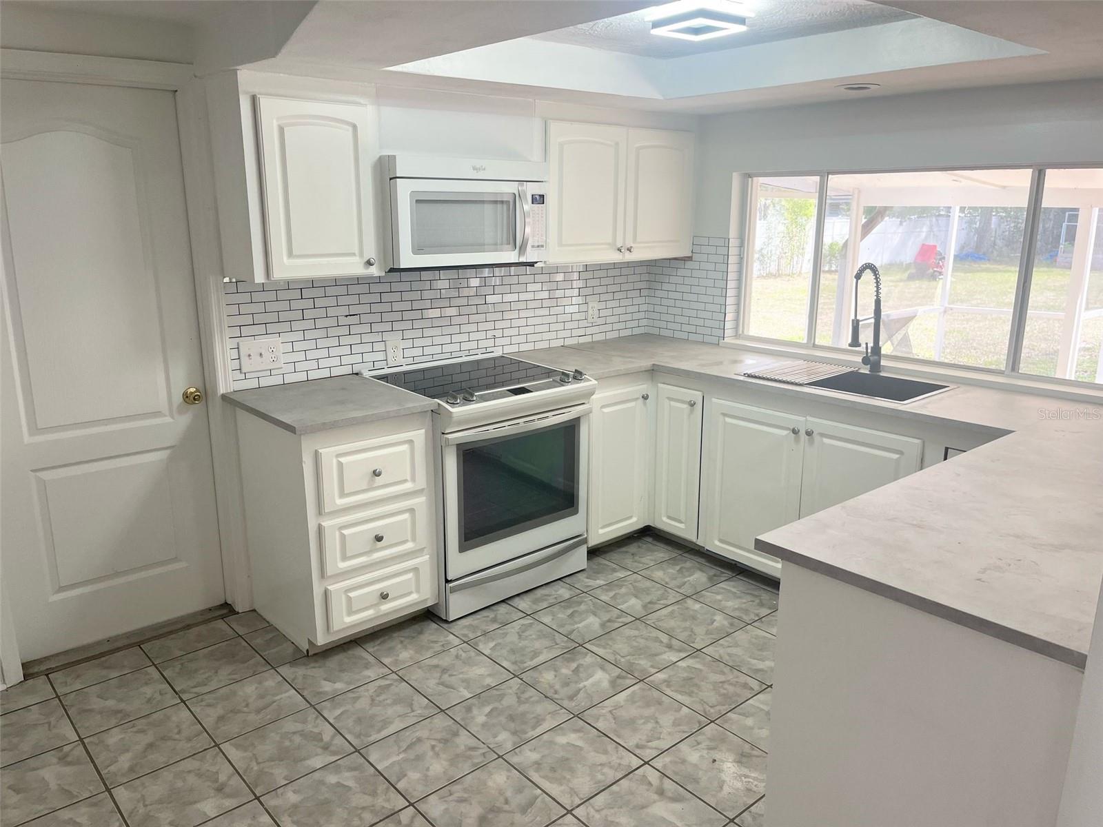 Image 6 of 38 For 11631 Seminole Drive