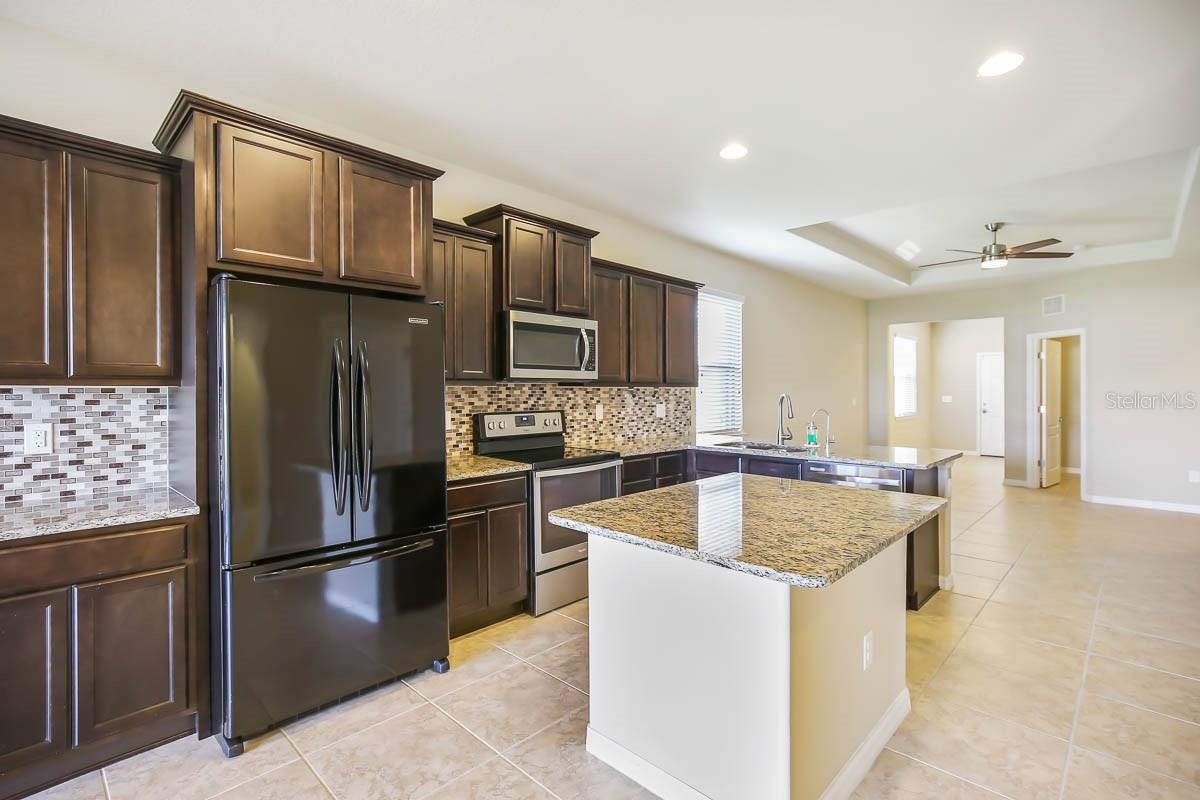 Image 2 of 23 For 6428 Yellow Buckeye Drive