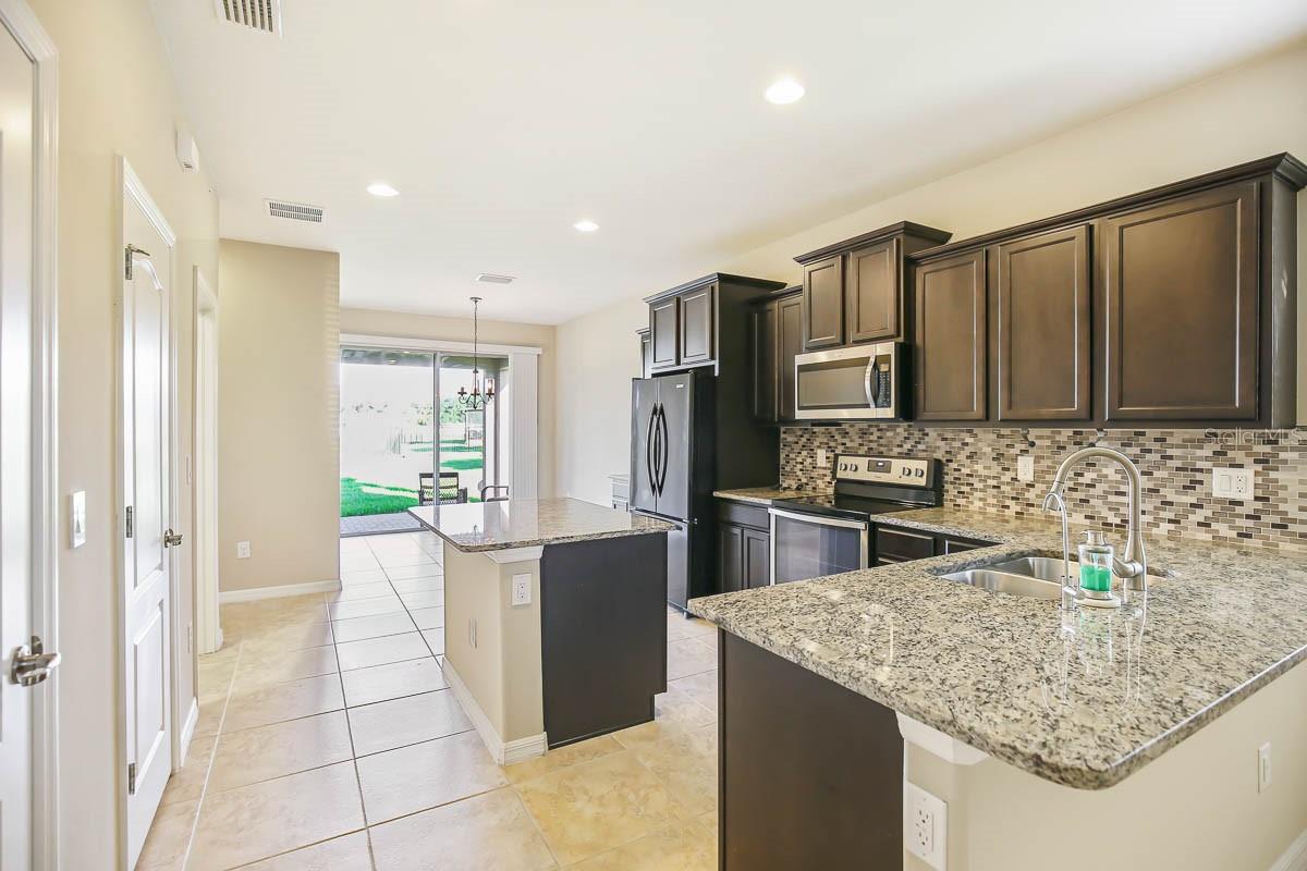 Image 3 of 23 For 6428 Yellow Buckeye Drive