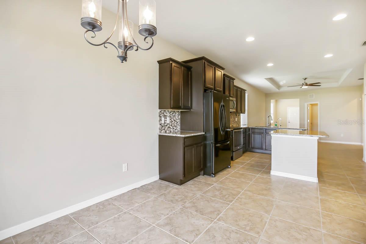 Image 4 of 23 For 6428 Yellow Buckeye Drive