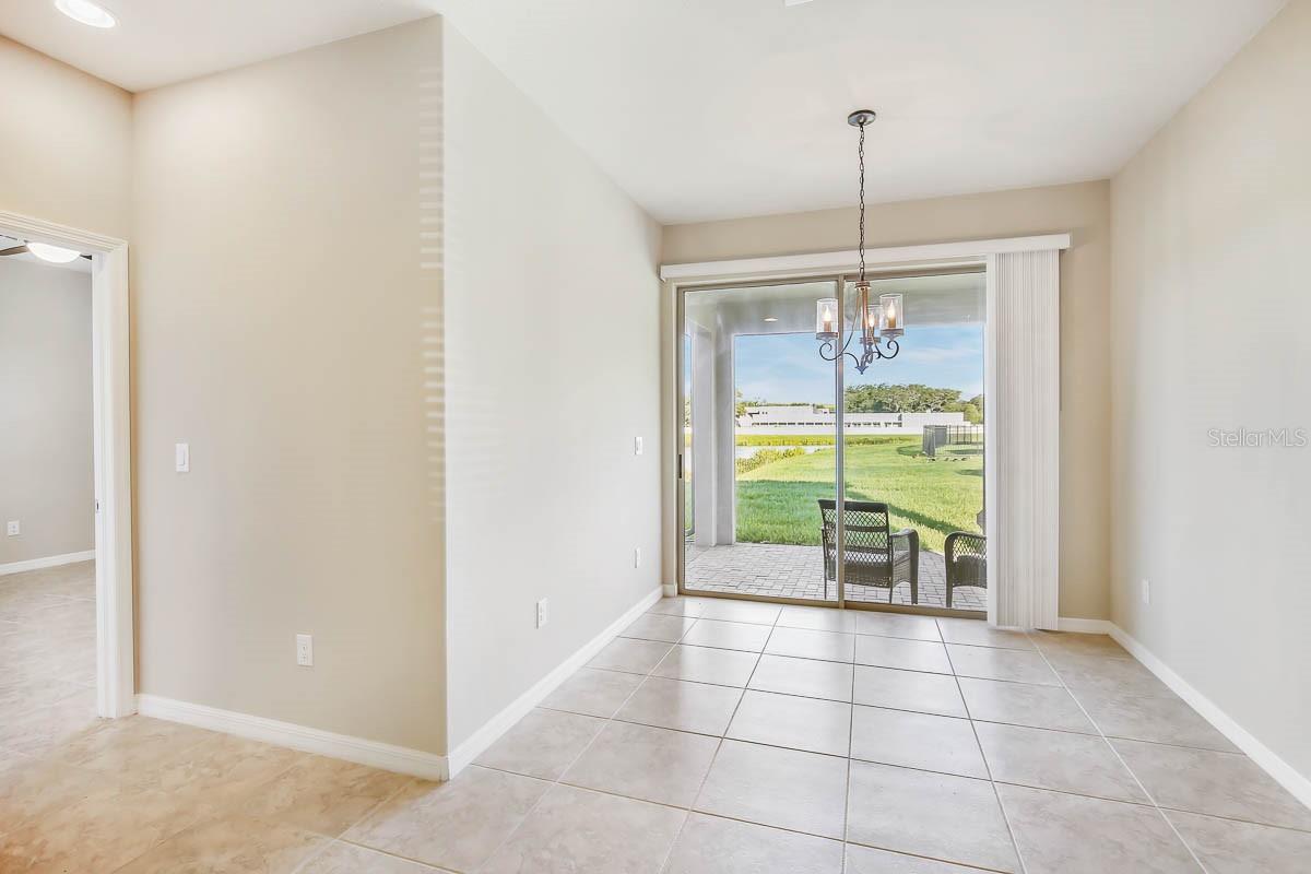 Image 7 of 23 For 6428 Yellow Buckeye Drive