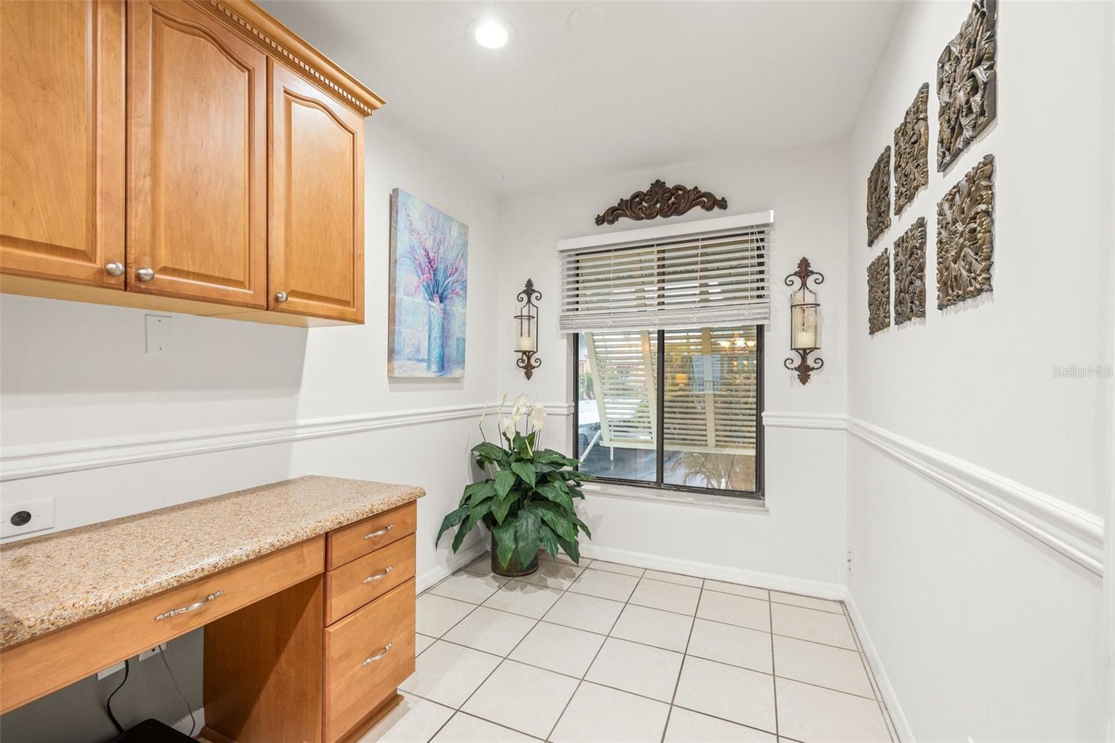 Listing photo id 9 for 7310 Sunshine Skyway Lane S 219