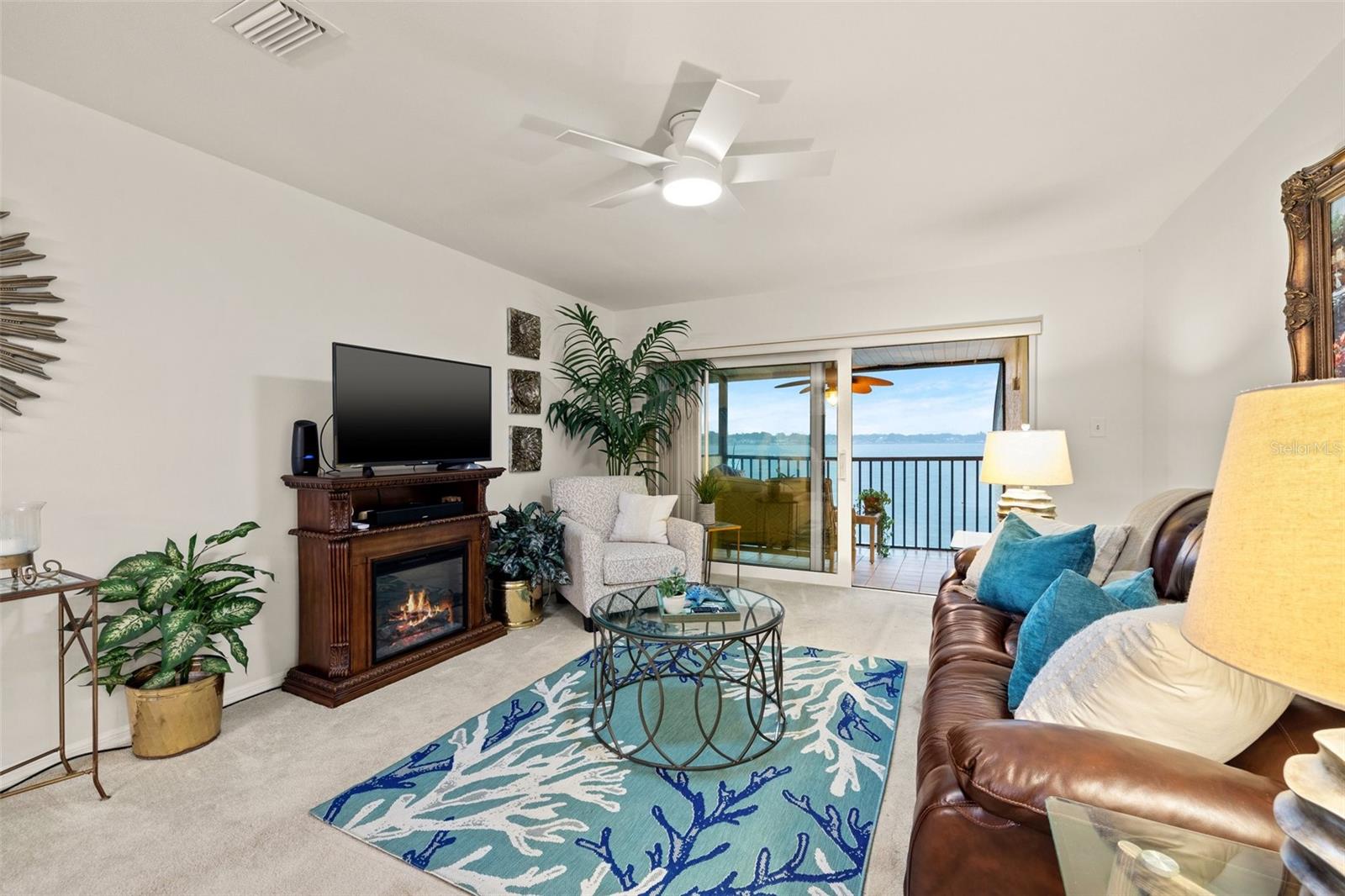 Listing photo id 13 for 7310 Sunshine Skyway Lane S 219