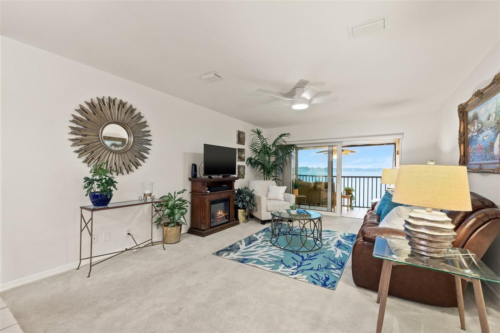 Listing photo id 14 for 7310 Sunshine Skyway Lane S 219