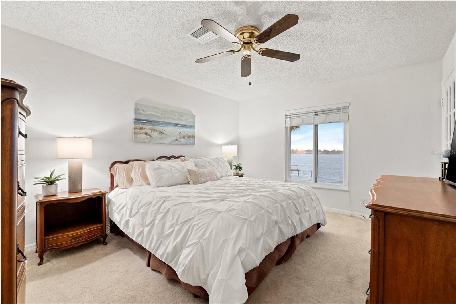 Listing photo id 15 for 7310 Sunshine Skyway Lane S 219