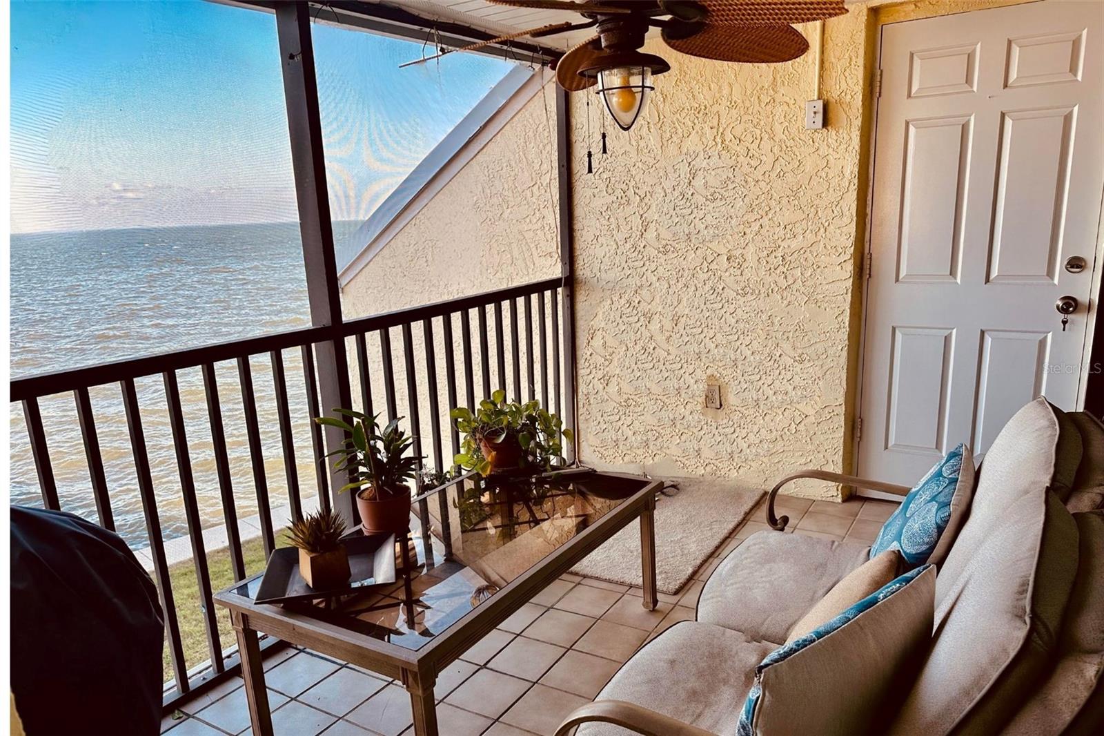 Listing photo id 24 for 7310 Sunshine Skyway Lane S 219