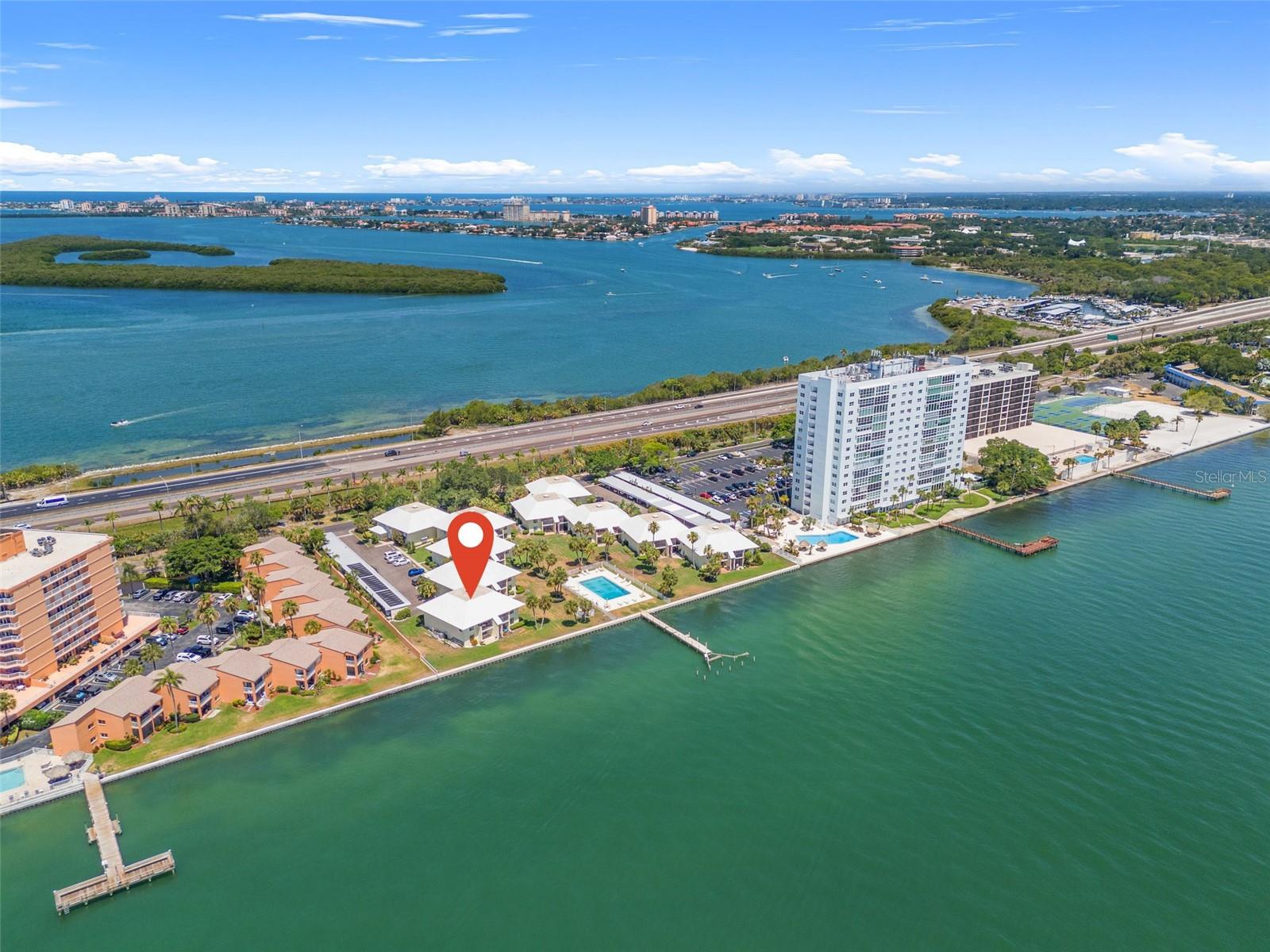 Listing photo id 26 for 7310 Sunshine Skyway Lane S 219