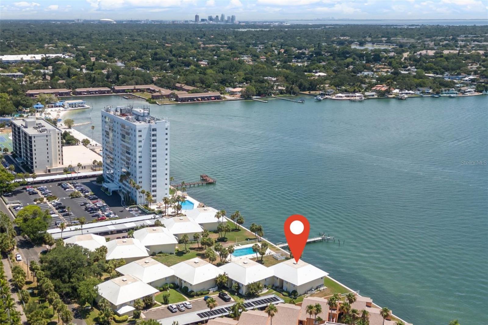 Listing photo id 32 for 7310 Sunshine Skyway Lane S 219
