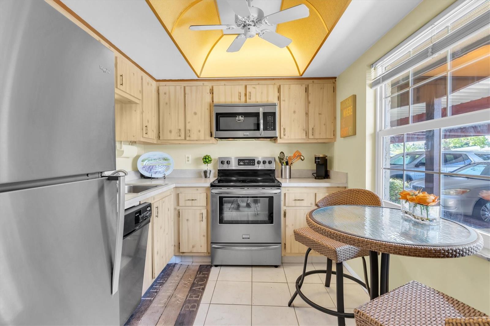 Image 14 of 34 For 601 Hercules Avenue 101