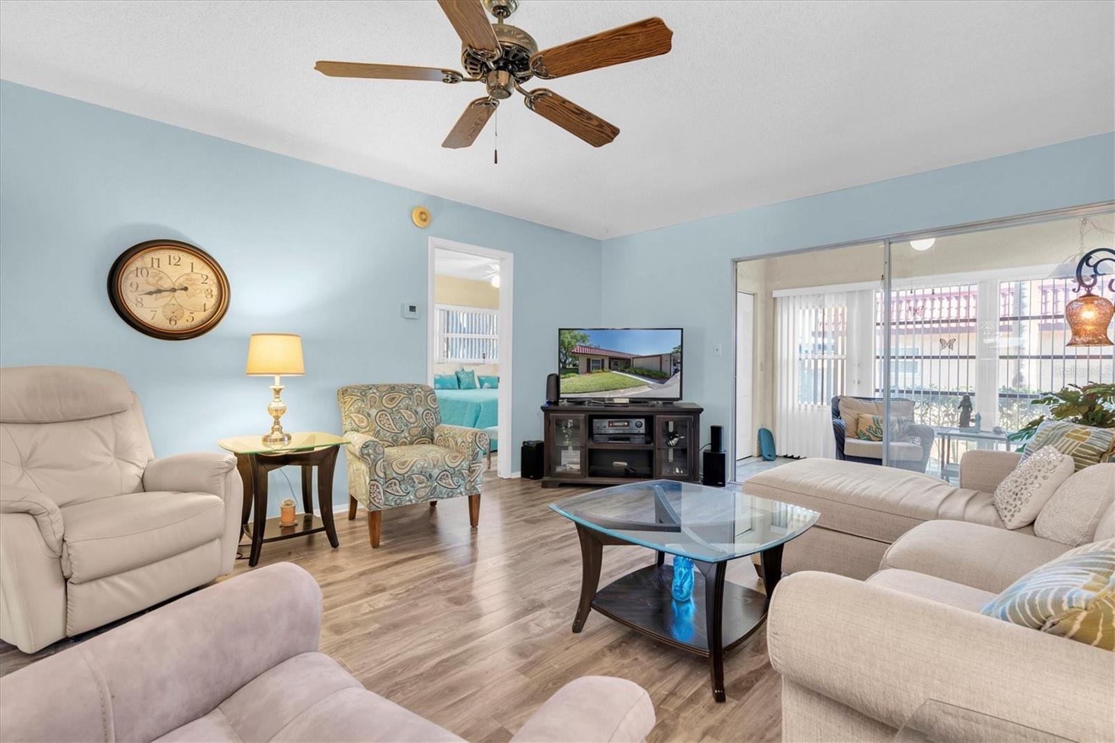 Image 6 of 34 For 601 Hercules Avenue 101